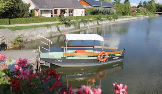 A.N.C.O Approved tour boat
