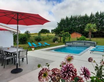 Maison bleue aux bambous <i class=