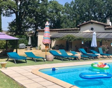 Gîte du Domaine de Mérugat <i class=