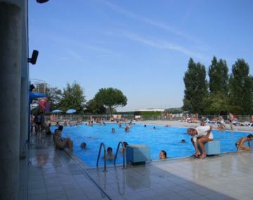 Beaumont de Lomagne swimming pool