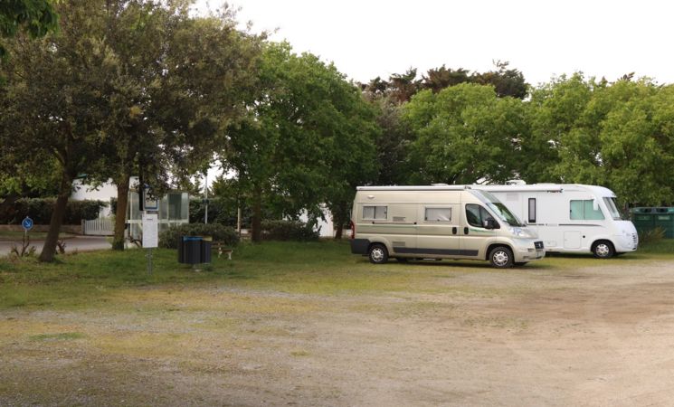 aire de camping-car à Fort-Bloqué proche de lorient et du littoral (Morbihan, 56)