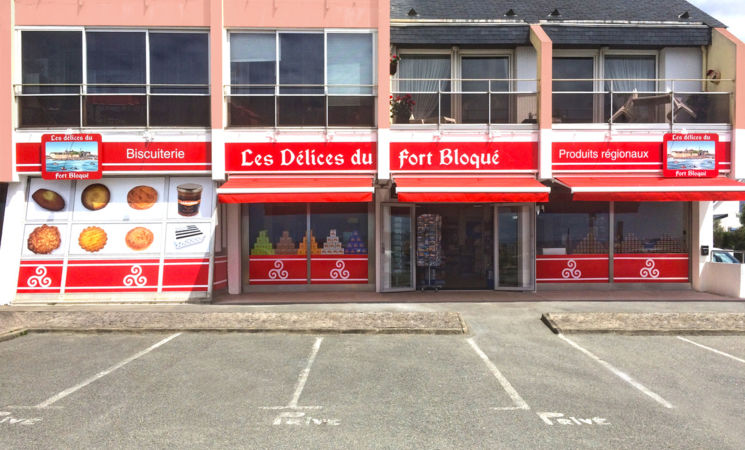 Boutique de produits régionaux bretons à la biscuiterie Les Délices du Fort-Bloqué à Ploemeur, Lorient Bretagne Sud (Morbihan, 56)