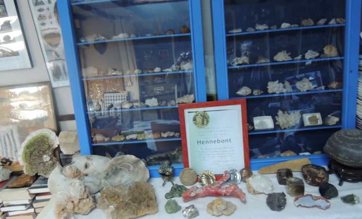 Découvrez la collection de minéraux du club de minéralogie et de paléontologie du Pays d'Hennebont, près de Lorient (Morbihan, 56), Bretagne Sud