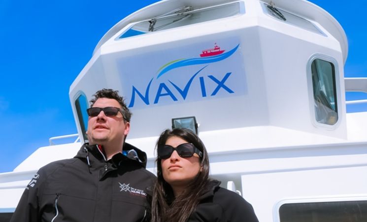 Des marins de l’équipe Navix à Vannes, proche Lorient Bretagne Sud (Morbihan, 56)