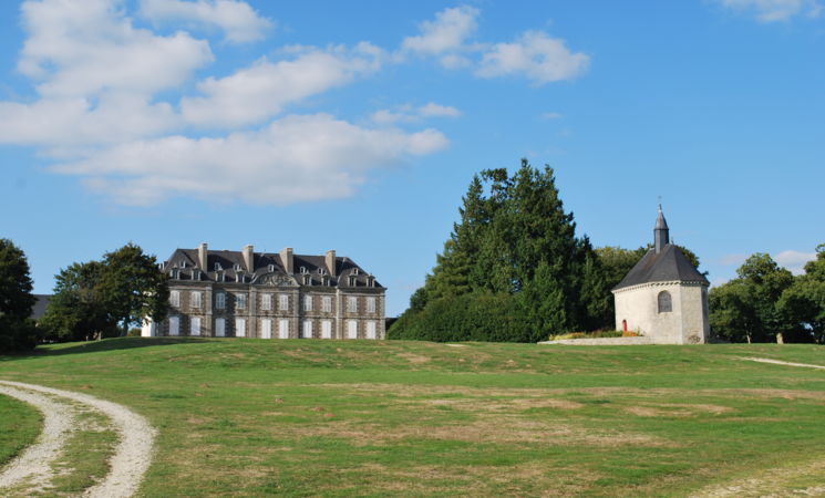 Le parc arboré de la salle de réception du Domaine de Manéhouarn à Plouay, proche Lorient Bretagne Sud (Morbihan, 56)
