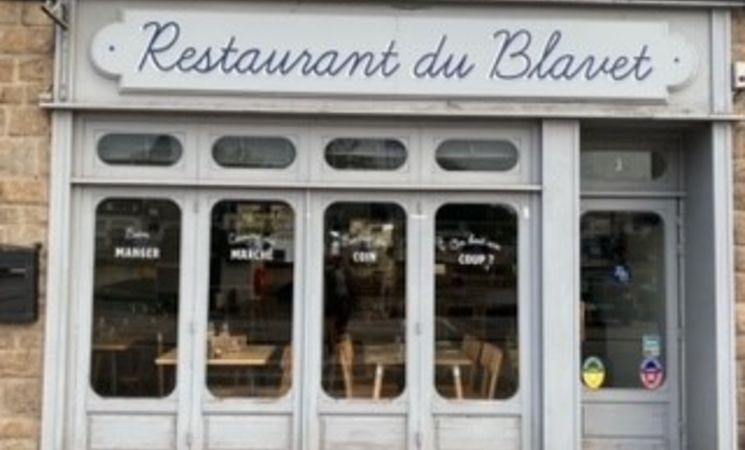 Le Restaurant du Blavet à Hennebont, face au Blavet, à quelques pas des remparts et du centre ville d'Hennebont, proche de Lorient, propose une cuisine de marché et de saison, (Morbihan, 56) en Bretagne Sud 