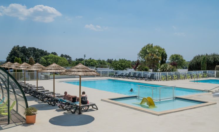 Les Jardins de Kergal, camping 4 étoiles à Guidel avec piscine extérieure, piscine couverte et espace Toboggan (Morbihan, 56)