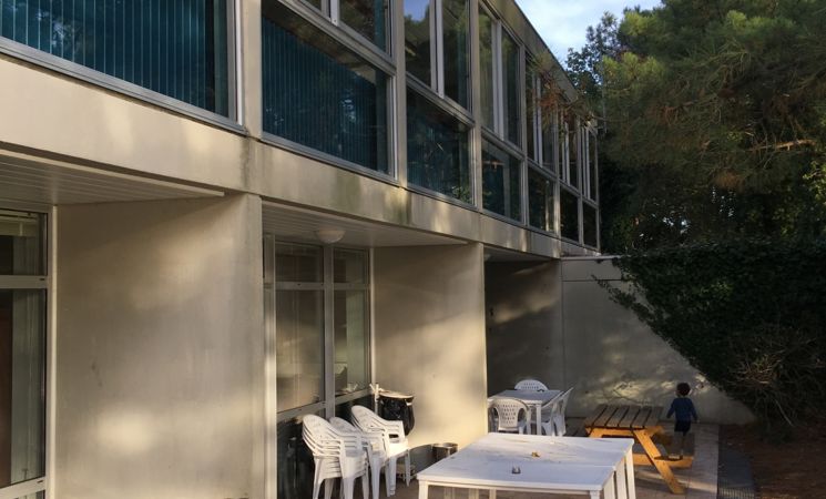 Location de salles avec terrasses ensoleillées pour réception à l'auberge de jeunesse de Lorient à Lorient Bretagne Sud (Morbihan, 56)