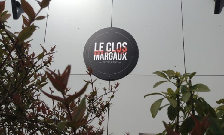 Restaurant le Clos Margaux, Terrasse discrète et moderne, cadre chaleureux à Lorient (Morbihan, 56)