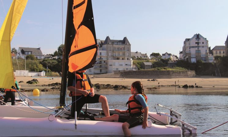 Stages catamaran dès 8 ans au club Kloar Nautik à Clohars-Carnoet, proche Lorient Bretagne Sud (Finistère, 29)