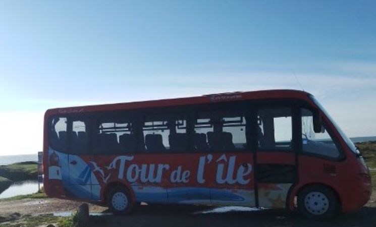 Transferts et déplacements de groupes sur l'Île de Groix avec la SAS Bus et Cars Rougé de Languidic, proche Lorient Bretagne Sud (Morbihan,56)