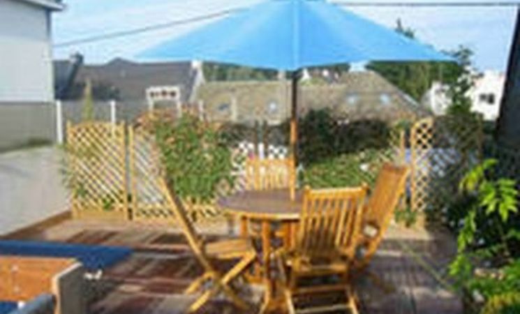 Appartement 3 personnes à Larmor-Plage doté d’une jolie terrasse en bois, avec barbecue et salon de jardin (Morbihan, 56)