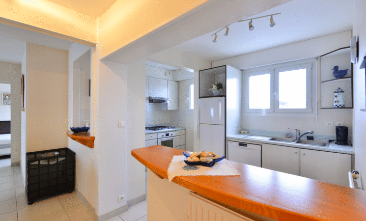 Appartement 5 personnes à Larmor-Plage au pied des plages, et avec cuisine toute équipée (Morbihan, 56)