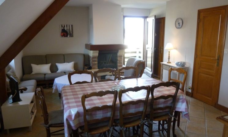 Appartement 7 personnes à Larmor-Plage à 2 pas des plages et du bord de mer dans maison typique (Morbihan, 56)