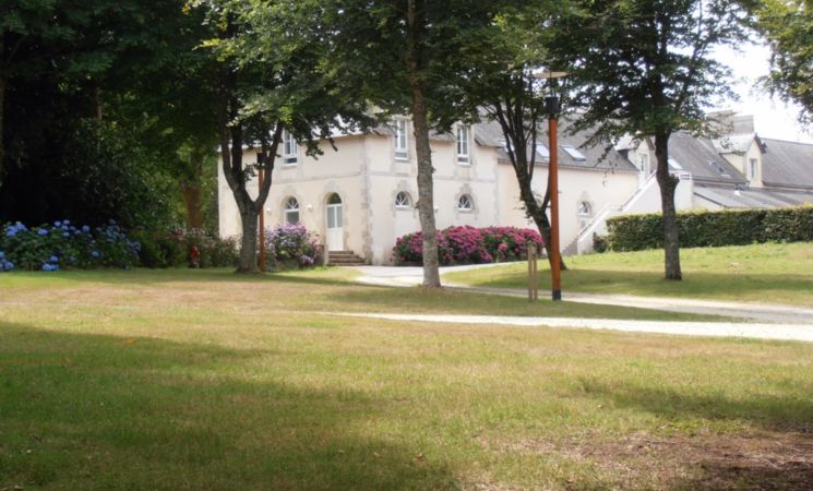 Au coeur du parc, l'appartement Pivoine du Domaine de Manehouarn à Plouay, proche Lorient Bretagne Sud (Morbihan, 56)