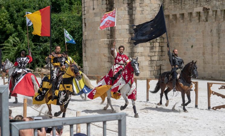 Les Médiévales, Défilé, animations de rues, chevaliers, tournois de chevalerie, Hennebont (Morbihan 56)
