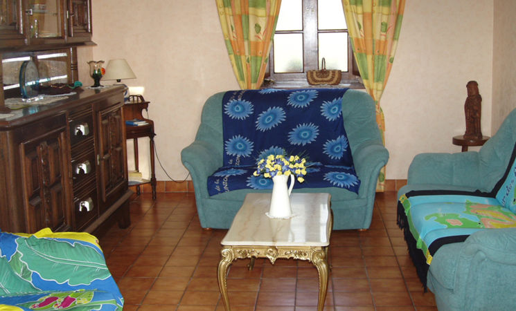 Maison 5 personnes à Guidel, espace salon et canapé confort (Morbihan, 56)