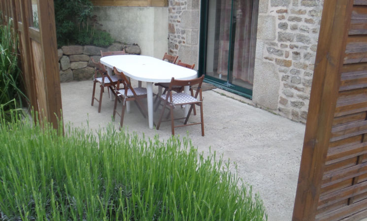 Maison gîte 2 personnes à Guidel avec terrasse privative, longère bretonne typique (Morbihan, 56)