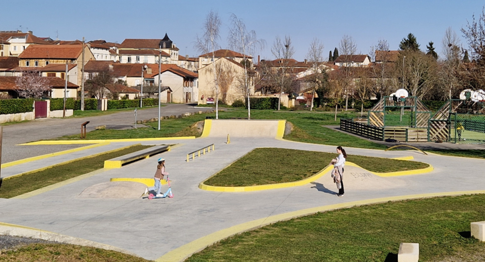 Skate Park et espace multisport_Mirande