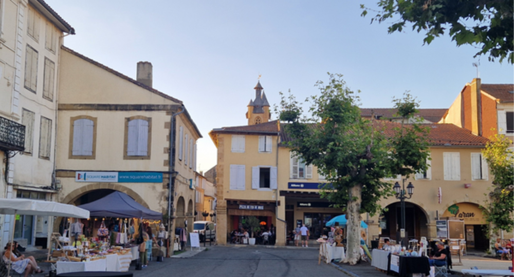 Marché de nuit_Mirande