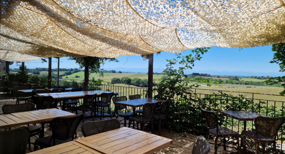 Les Aigles de Gascogne chez Betty Beef_Mascaras