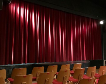 « Instruites à droite, droite »