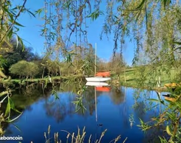 Le bateau gîte