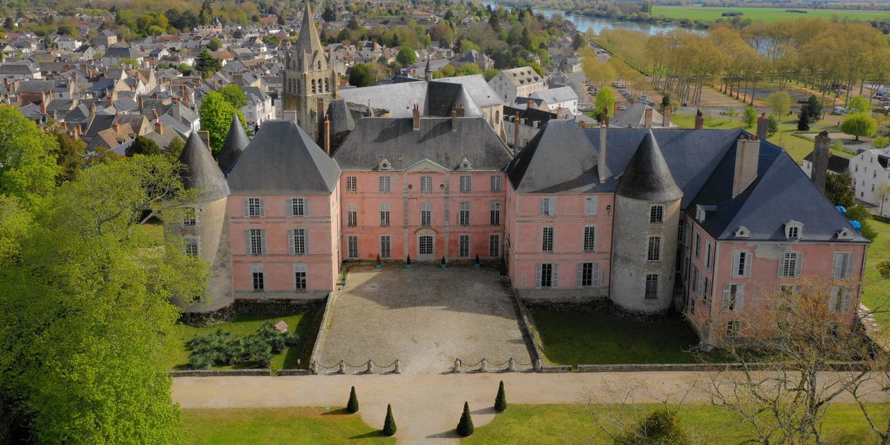 Façade XVIIIe cht de Meung