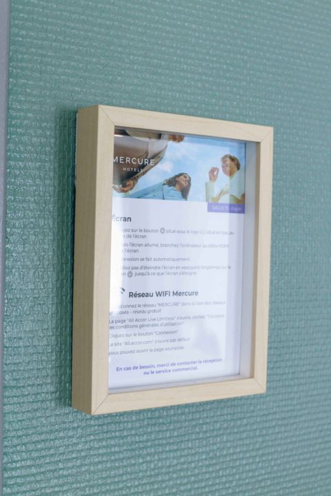 SALLE 11 -AFFICHAGE