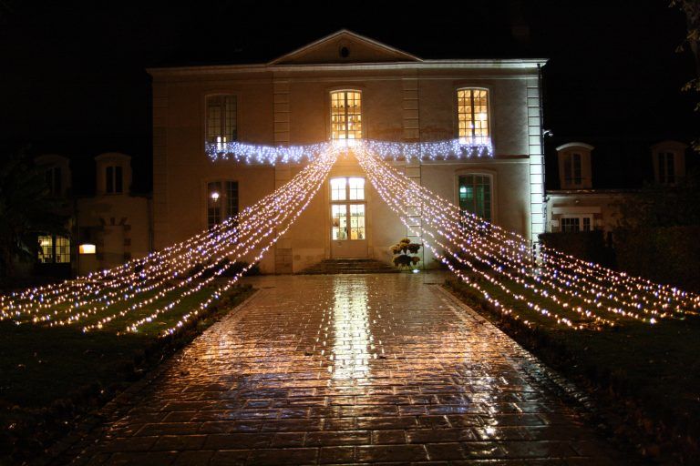 facade_nuit-768x512