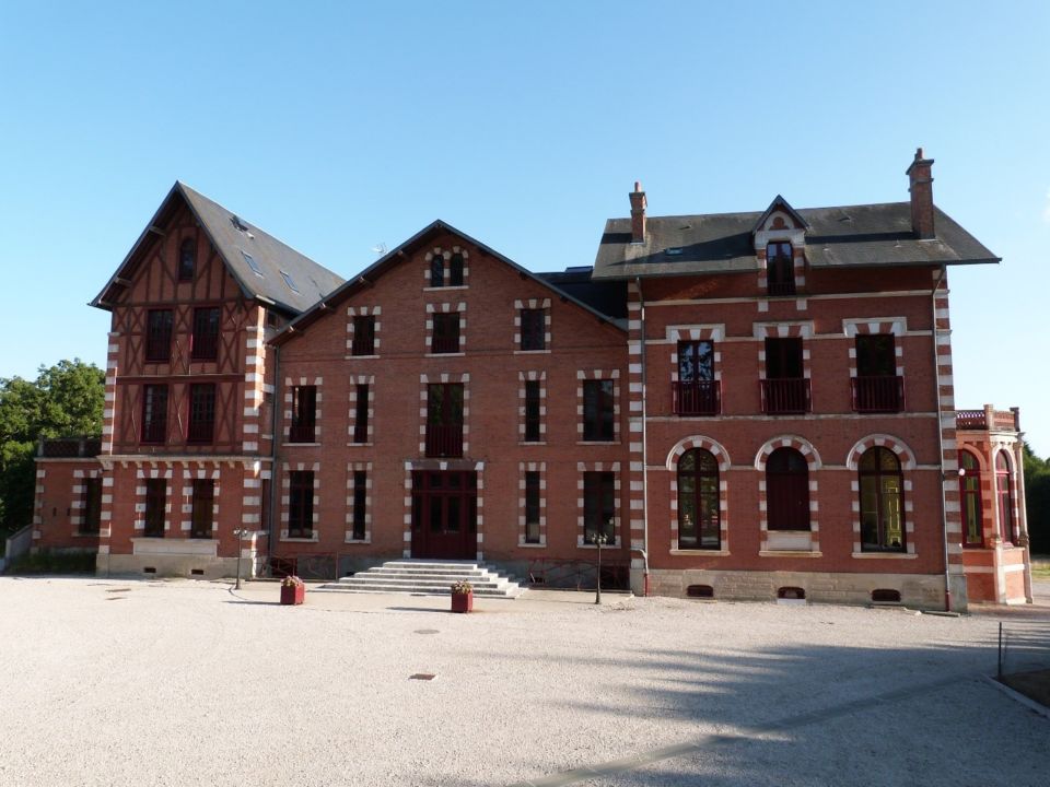 salle-reception-la-ferte-saint-aubin-chateau-de-la-luziere-exterieur2
