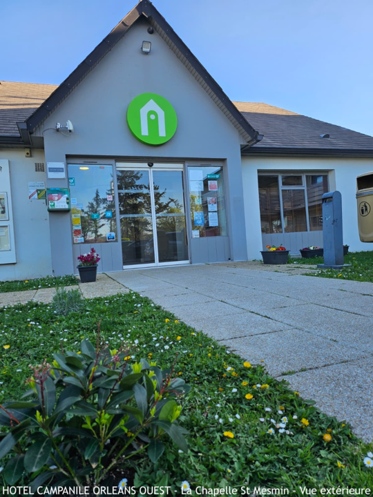 HOTEL CAMPANILE ORLEANS OUEST - La Chapelle St Mesmin - Vue extérieure - 1