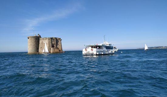 Excursion bateau en baie de Morlaix et visite Château du Taureau