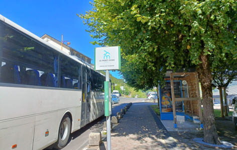 Ligne P45. Arrêt Office de Tourisme - Le Mont-Dore