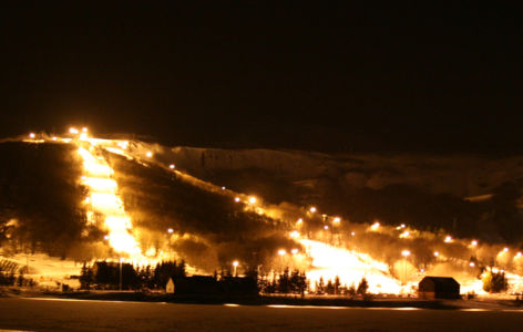 La nocturne secrète : rando lampions & magie étoilée, randonnée accompagnée_Super-Besse
