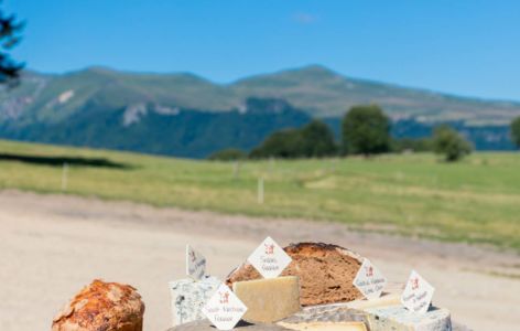 Repas champêtre_Égliseneuve-d'Entraigues