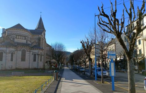 Ligne P45. Arrêt église - La Bourboule