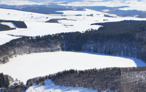 Entre volcans et truffade, randonnée hivernale accompagnée_La Bourboule