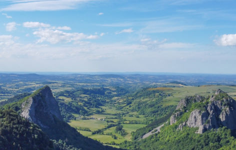 Découverte du volcanisme aux Roches Tuillière et Sanadoire avec un volcanologue_Mont-Dore