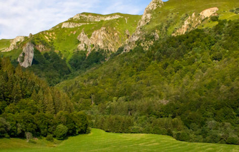 Découverte de la vallée de Chaudefour, randonnée accompagnée avec chauffeur_La Bourboule