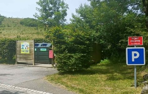Point de collecte des déchets - Murat-Le-Quaire_Murat-le-Quaire