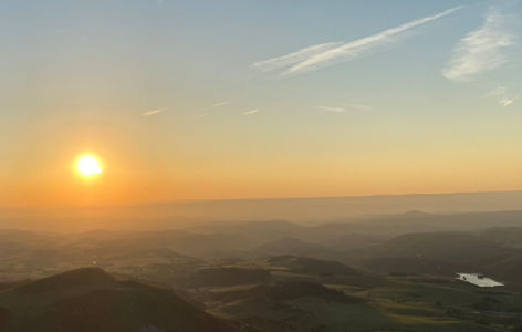 Lever de soleil, randonnée accompagnée_Murol