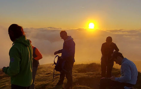 Lever de soleil, randonnée accompagnée_Murol