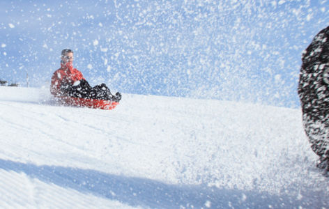 Balade et glissades en famille, randonnée accompagnée_Super-Besse