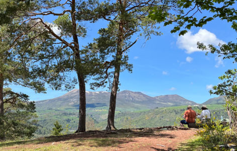Découverte du volcanisme au Tartaret avec un volcanologue_Murol