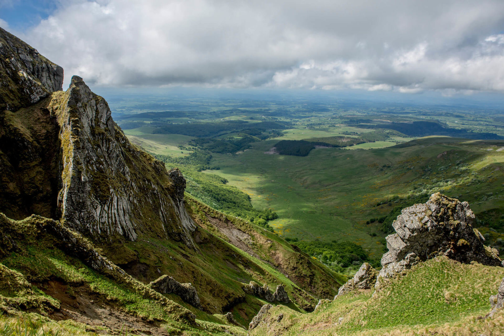 Auvergne Volcanoes Regional Natural Park: a unique UNESCO-listed site