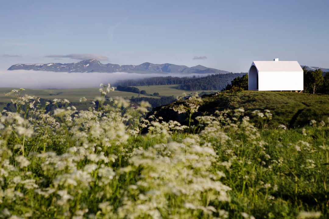 Horizons Arts-Nature en Sancy, Boite de nuit du Collectif Huguettes