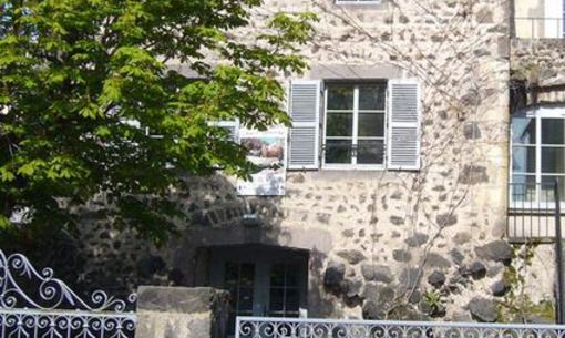 Découvrez le métier de restauratrice d'art !