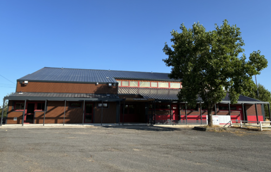 Salle des Arméniès - Salle Polyvalente Commune de Moyrazès