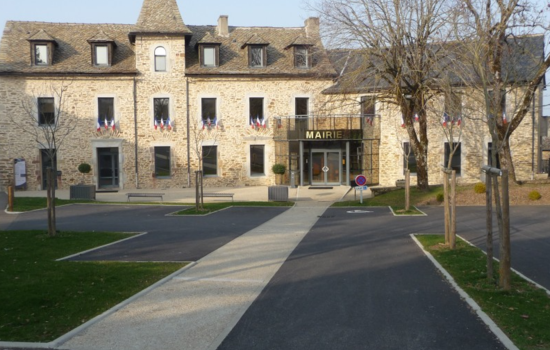 Salle du 1er étage - Mairie Commune de Moyrazès